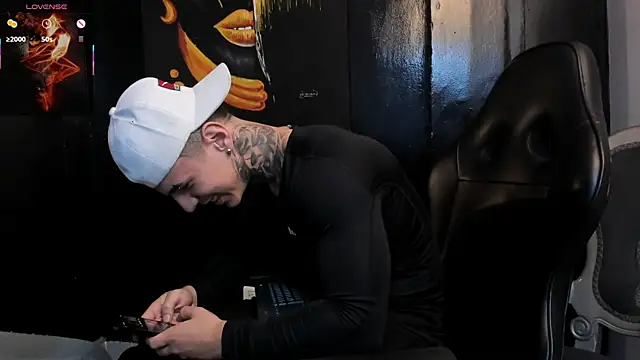 SalvatoreDmore live sex cam