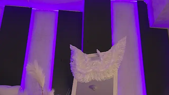 IsisQueen's cam snapshot