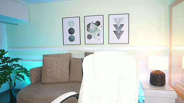 EmilyTurneer's cam snapshot