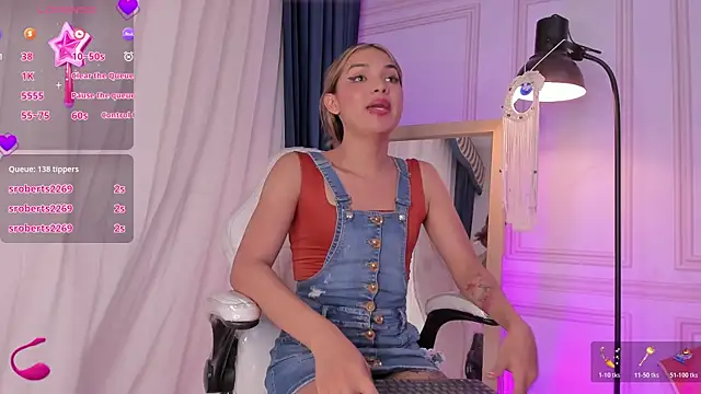 Doll_Isa_ live sex cam