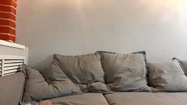 EIeniVanwart live sex cam