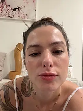 Sugarbellax live sex cam