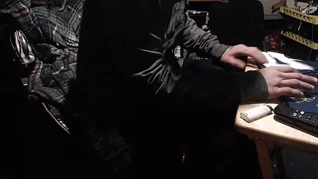 mastertrap live sex cam