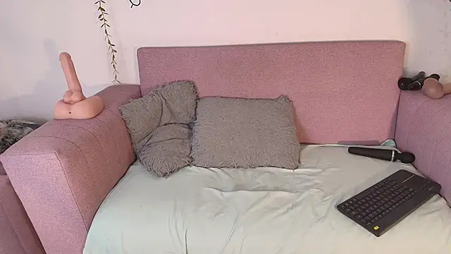 alanismorgan live sex cam