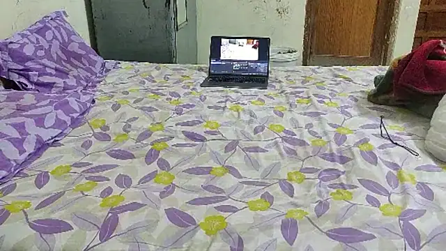 rahul_4u live sex cam