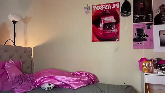 Emily_Di1's cam snapshot