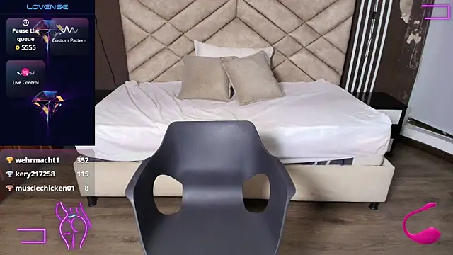 Laracooper_'s cam snapshot