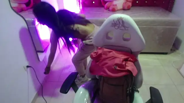 Aylanny_m's cam snapshot