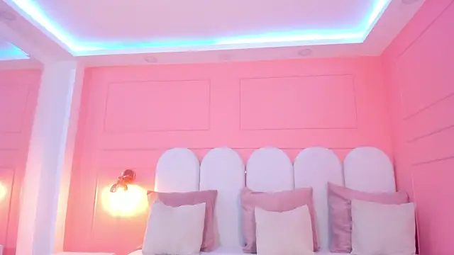 sofiaaa_lopez's cam snapshot