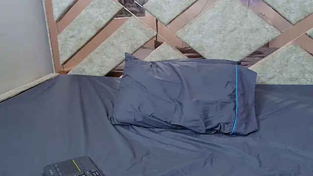 _miss_khloe live sex cam