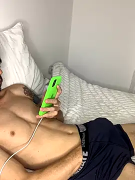 leozin01's cam snapshot