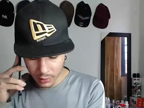 damiansexyboy69's cam snapshot