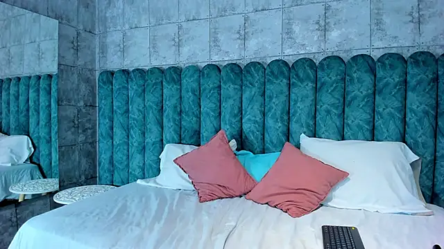 MarianaBranzz live sex cam