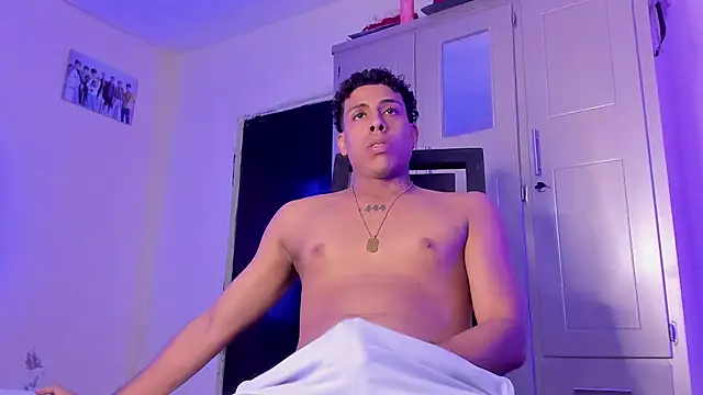 Glader31 live sex cam