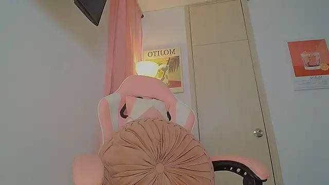 emmily_forev3r live sex cam