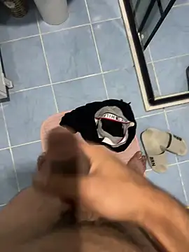 kangro_80's cam snapshot