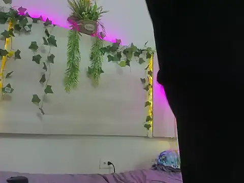 AngelSlimm's cam snapshot