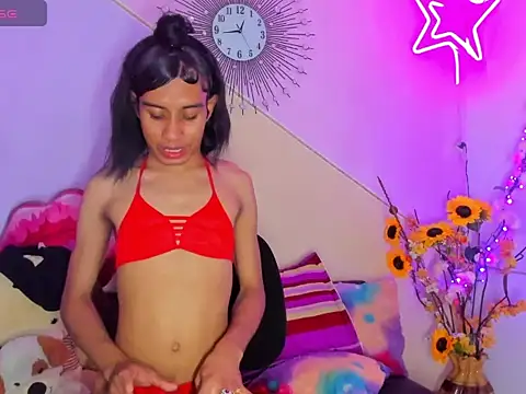 Antonella-Moon145 live sex cam