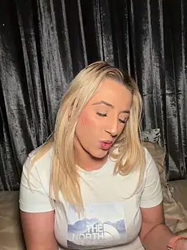 Strongqueen live sex cam