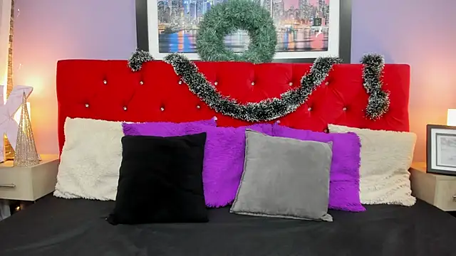 KatieGomez live sex cam