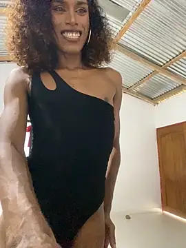 lau_sil live sex cam