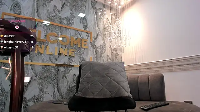 Theravenlux live sex cam