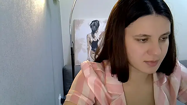 KiraHoney live sex cam