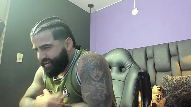 Lyon_vach live sex cam