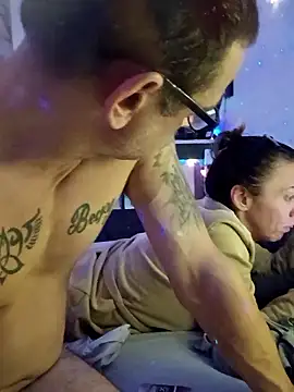 Buffshagswell live sex cam