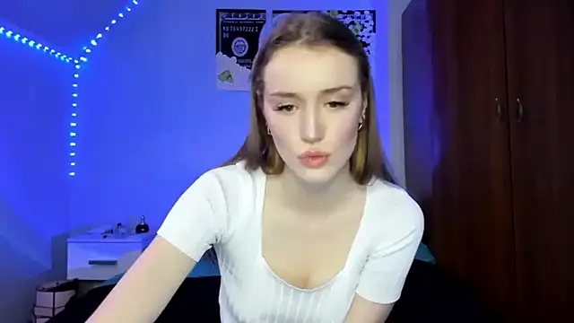 tinyglow's cam snapshot