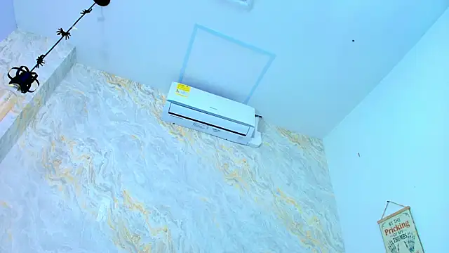 sofiaa_little's cam snapshot