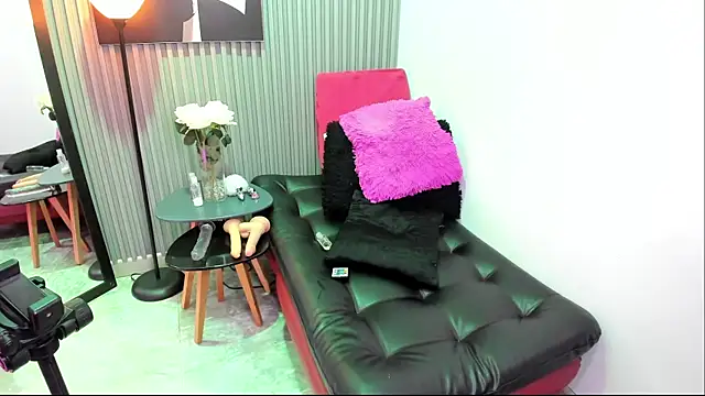 Violettacamss_69's cam snapshot