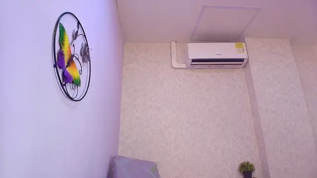 Amy_wats0n's cam snapshot