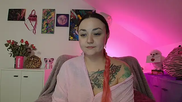 PinkHurricaneOfficial's cam snapshot