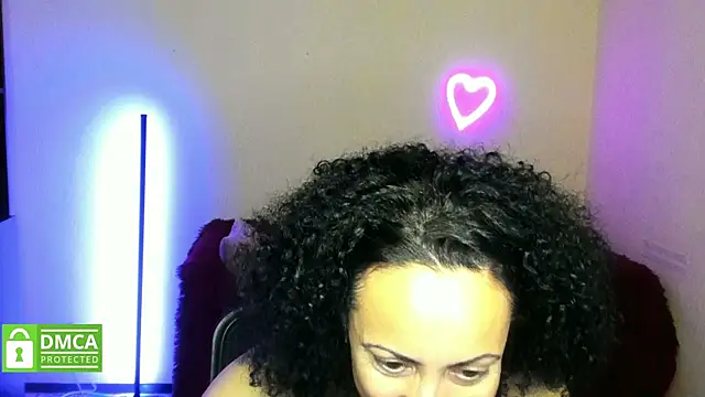 Arianasweety23 live sex cam