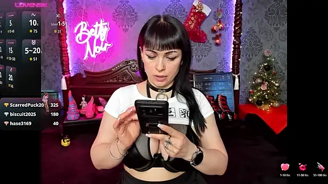 BettyNoir's cam snapshot