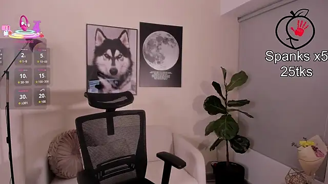 LairaScott's cam snapshot