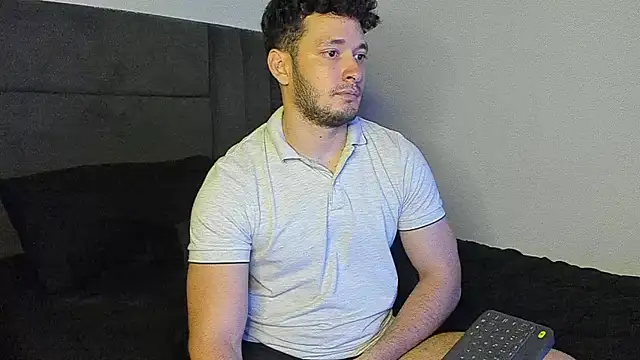 alejandro__2 live sex cam