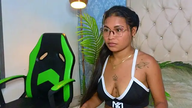 Miaa_Collinss's cam snapshot