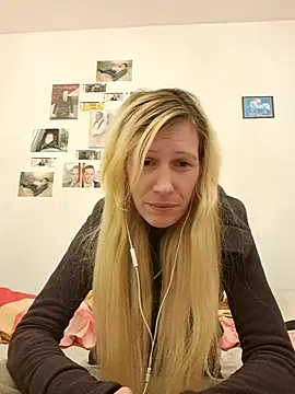 Polonski88_Official's cam snapshot