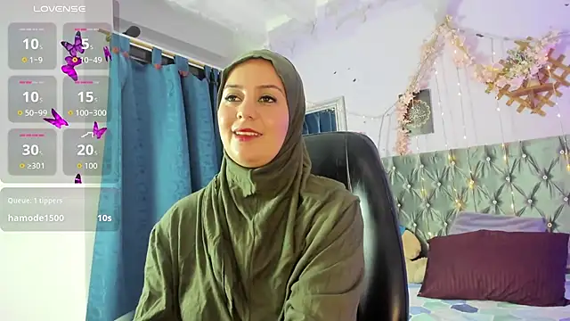 BadraSaadi live sex cam