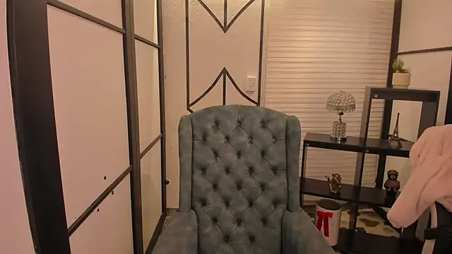 NicolRoss_'s cam snapshot