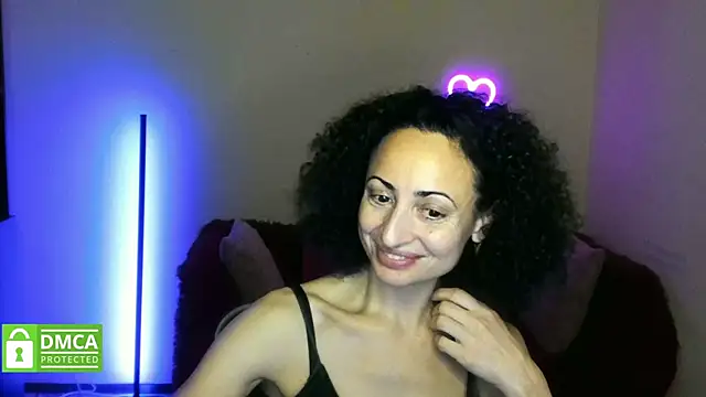 Arianasweety23's cam snapshot