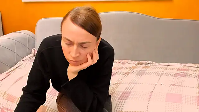 Roxee33's cam snapshot