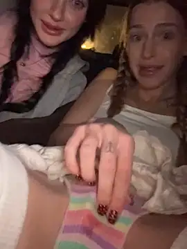 kira_mia live sex cam