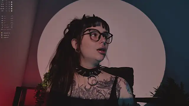 MichaellaMoon live sex cam