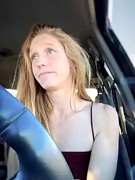 GoldenFlameGoddess live sex cam