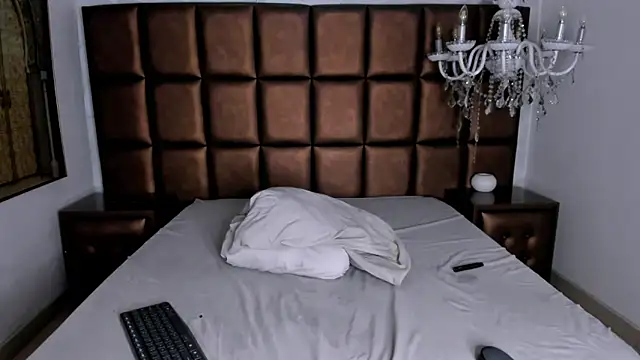 rubyrouge__ live sex cam