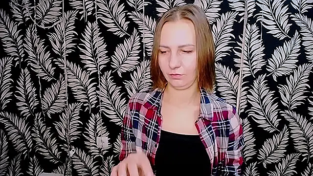 Peggy_f_'s cam snapshot