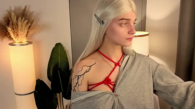 AdameShoyer's cam snapshot